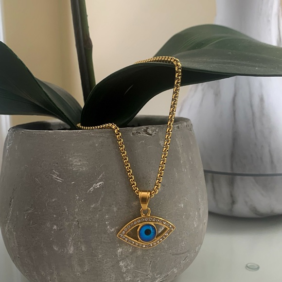 Mau Olho Pendant Chain - SILVER ONLY 1 LEFT - Picture 5 of 11